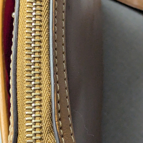 Dooney & Bourke Wayfarer Domed Crossbody Brown Leather Bag - Picture 10 of 15